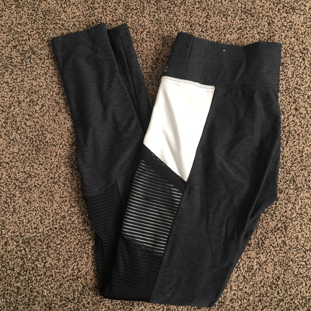 VS Pink Ultimate Legging with Pockets